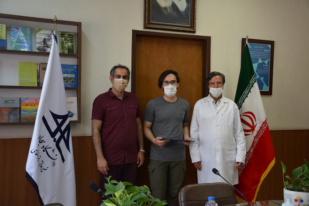 تقدیر از دانشجویان ممتاز دانشکده صنایع 