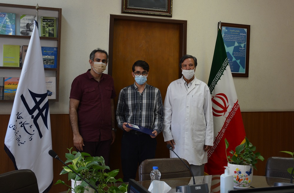 تقدیر از دانشجویان ممتاز دانشکده صنایع 