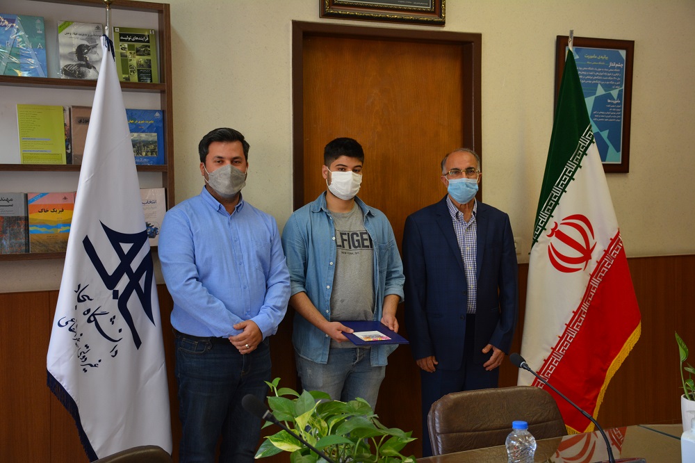 تقدیر از دانشجویان ممتاز گروه مکانیک و مواد 