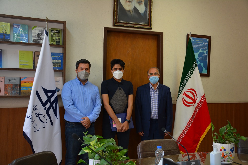 تقدیر از دانشجویان ممتاز گروه مکانیک و مواد 